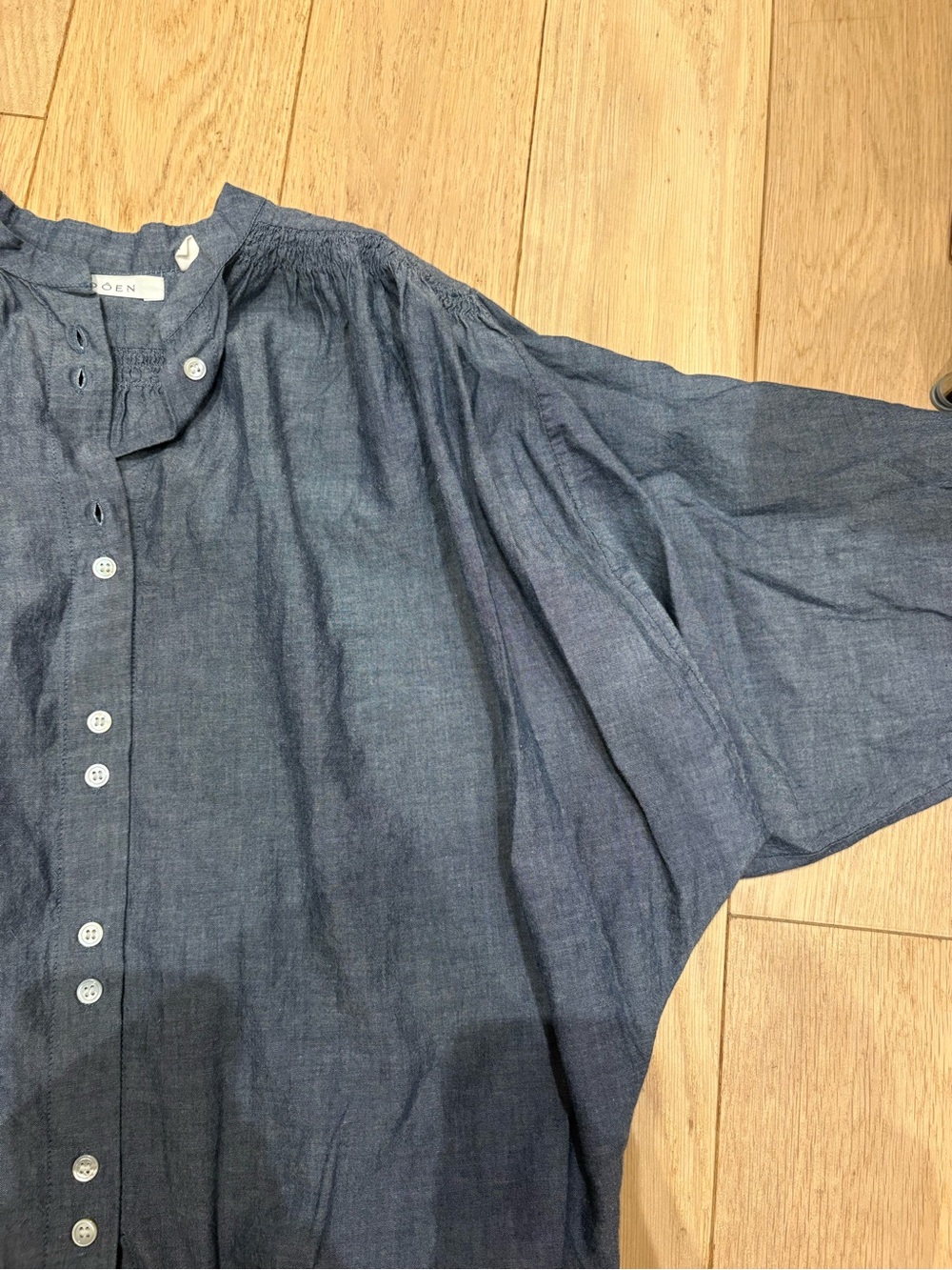 Doen Ojai Button-Front Puff Sleeve Blouse in Denim Blue - Picture 5 of 8